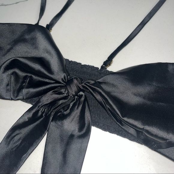 Victoria's Secret Black Satin Tie Front Bralette Sz.XL - Picture 3 of 12
